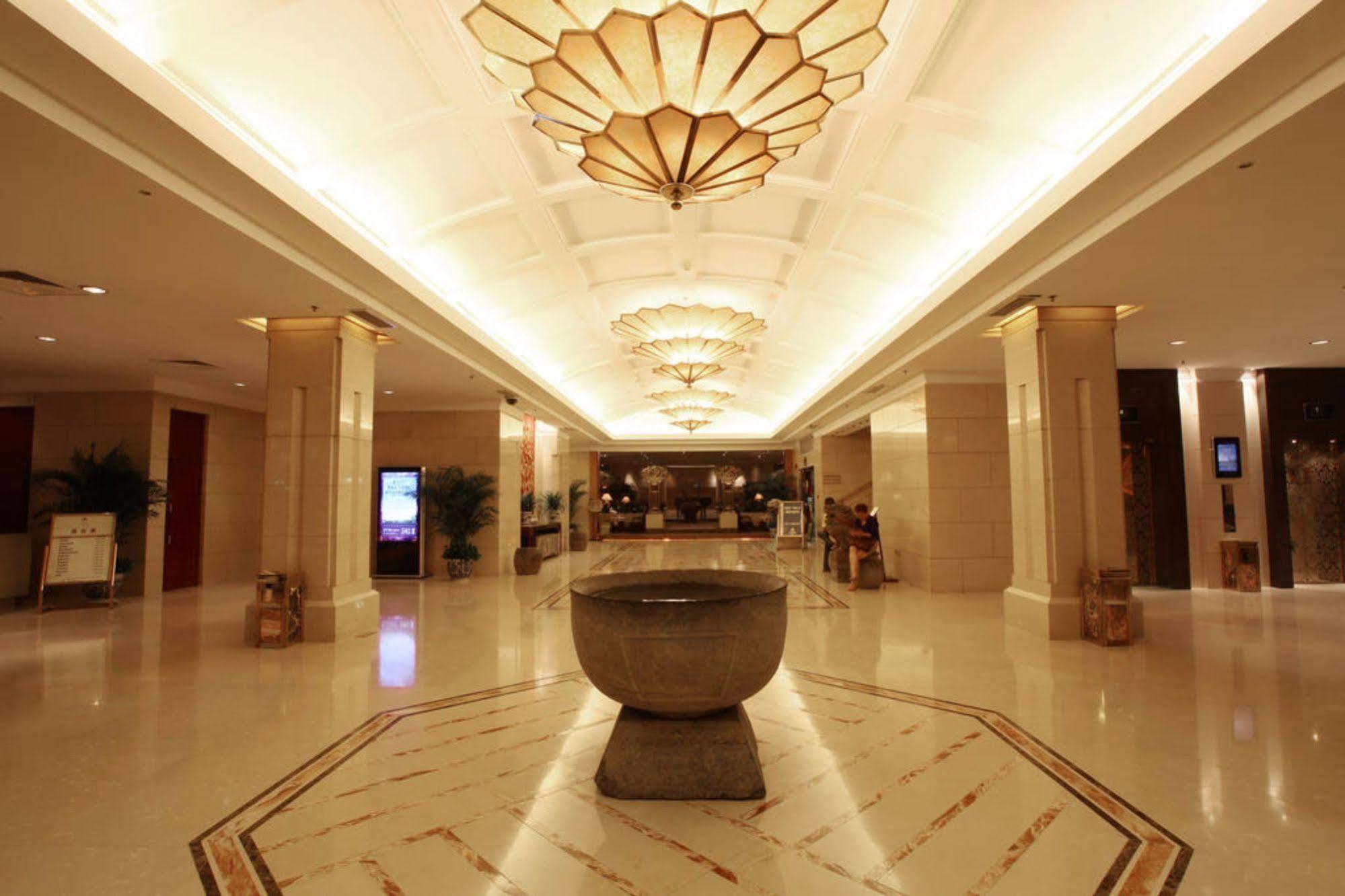 Hotel Ramada By Wyndham Xian Bell Tower Exteriér fotografie