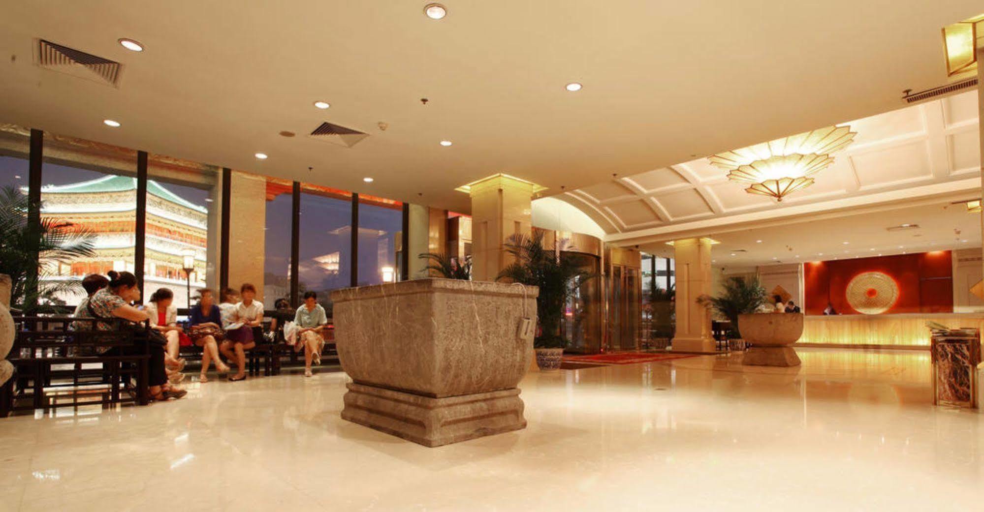 Hotel Ramada By Wyndham Xian Bell Tower Exteriér fotografie